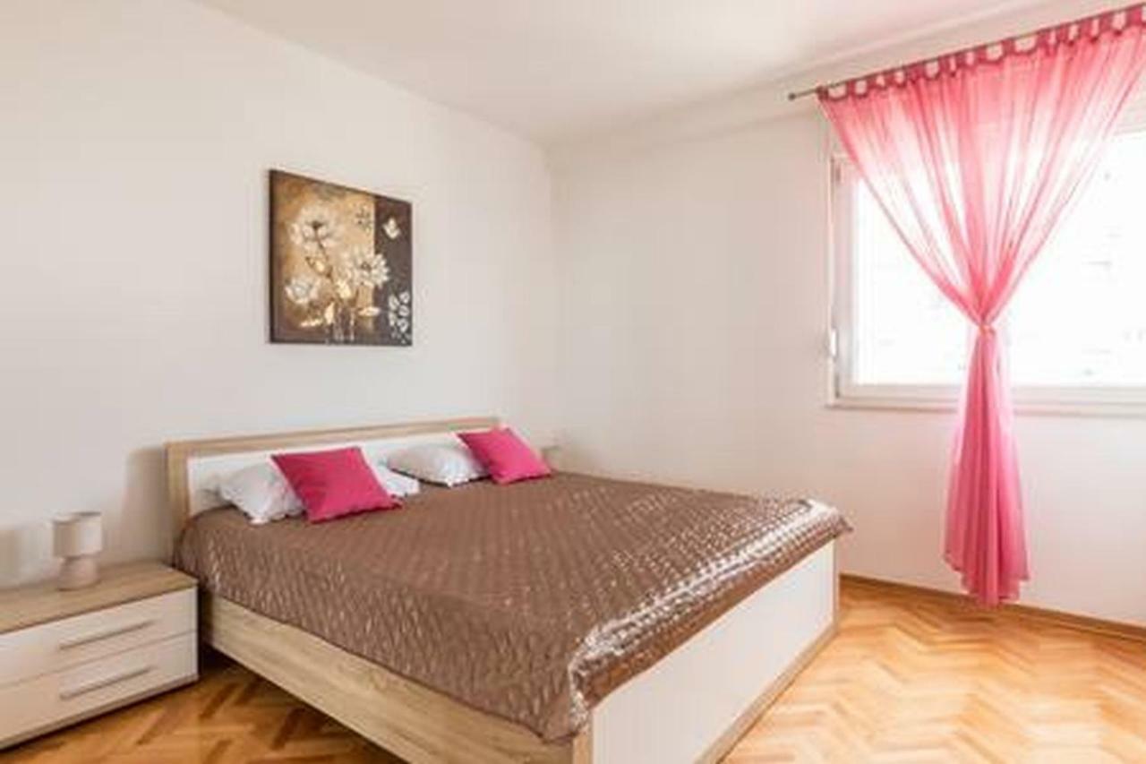 Apartment-Center Of Сплит Екстериор снимка